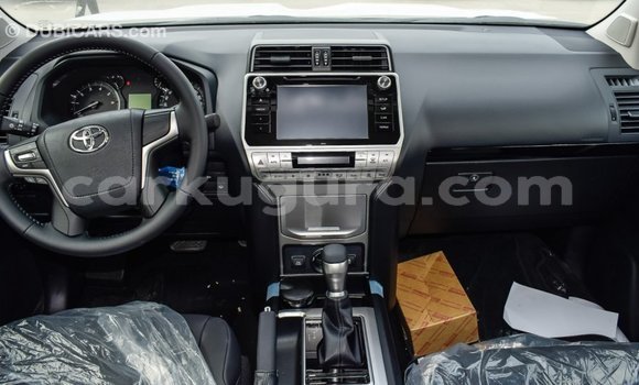 Nunua Imported Toyota Prado Nyeusi Gari ndani ya Import - Dubai nchini Bujumbura Nunua Imported Toyota Prado Nyeusi Gari ndani ya Import - Dubai nchini Bujumbura