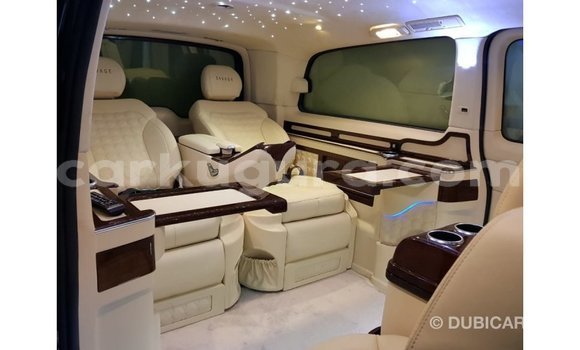 Nunua Imported Mercedes-Benz 250 Nyeusi Gari ndani ya Import - Dubai nchini Bujumbura Nunua Imported Mercedes-Benz 250 Nyeusi Gari ndani ya Import - Dubai nchini Bujumbura