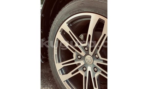 Acheter Import Voiture Toyota Land Cruiser Noir à Import - Dubai, Bujumbura Acheter Import Voiture Toyota Land Cruiser Noir à Import - Dubai, Bujumbura