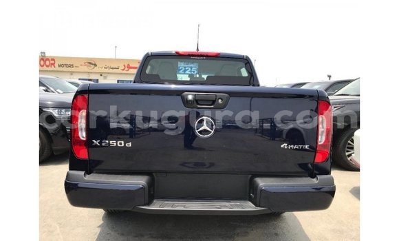 Buy Import Mercedes-Benz 250 Blue Car in Import - Dubai in Bujumbura Buy Import Mercedes-Benz 250 Blue Car in Import - Dubai in Bujumbura