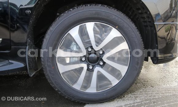 Nunua Imported Toyota Land Cruiser Nyeusi Gari ndani ya Import - Dubai nchini Bujumbura Nunua Imported Toyota Land Cruiser Nyeusi Gari ndani ya Import - Dubai nchini Bujumbura