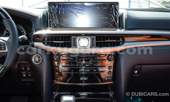 Acheter Import Voiture Lexus LX Blanc à Import - Dubai, Bujumbura Acheter Import Voiture Lexus LX Blanc à Import - Dubai, Bujumbura