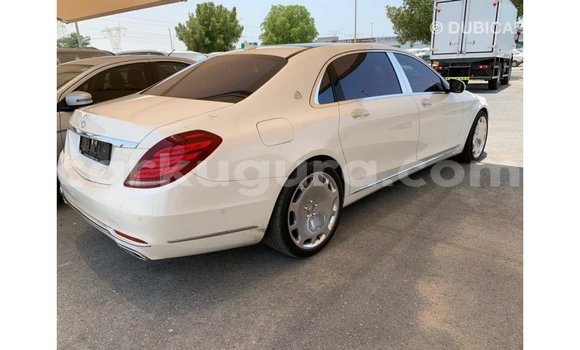 Buy Import Mercedes-Benz 190 White Car in Import - Dubai in Bujumbura Buy Import Mercedes-Benz 190 White Car in Import - Dubai in Bujumbura