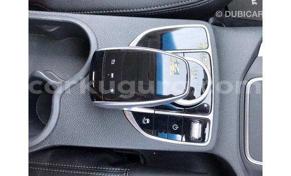 Acheter Import Voiture Mercedes-Benz 250 Rouge à Import - Dubai, Bujumbura Acheter Import Voiture Mercedes-Benz 250 Rouge à Import - Dubai, Bujumbura