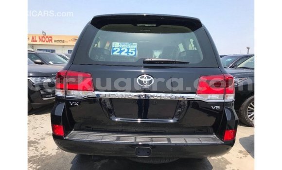Acheter Import Voiture Toyota Land Cruiser Noir à Import - Dubai, Bujumbura Acheter Import Voiture Toyota Land Cruiser Noir à Import - Dubai, Bujumbura