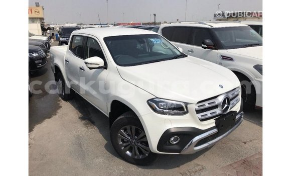 Buy Import Mercedes-Benz 250 White Car in Import - Dubai in Bujumbura Buy Import Mercedes-Benz 250 White Car in Import - Dubai in Bujumbura