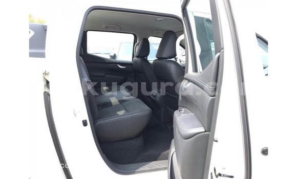 Buy Import Mercedes-Benz 250 White Car in Import - Dubai in Bujumbura Buy Import Mercedes-Benz 250 White Car in Import - Dubai in Bujumbura