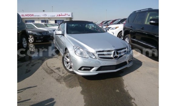 Nunua Imported Mercedes-Benz 250 Nyingine Gari ndani ya Import - Dubai nchini Bujumbura Nunua Imported Mercedes-Benz 250 Nyingine Gari ndani ya Import - Dubai nchini Bujumbura
