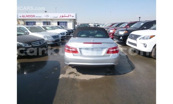 Nunua Imported Mercedes-Benz 250 Nyingine Gari ndani ya Import - Dubai nchini Bujumbura Nunua Imported Mercedes-Benz 250 Nyingine Gari ndani ya Import - Dubai nchini Bujumbura