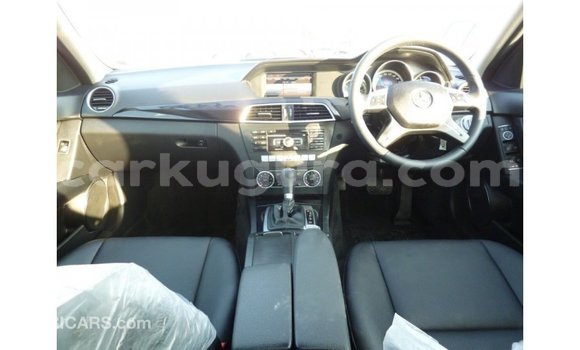 Buy Import Mercedes-Benz 200 White Car in Import - Dubai in Bujumbura Buy Import Mercedes-Benz 200 White Car in Import - Dubai in Bujumbura