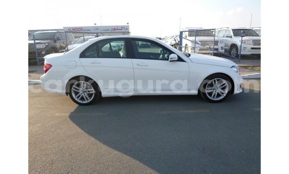 Buy Import Mercedes-Benz 200 White Car in Import - Dubai in Bujumbura Buy Import Mercedes-Benz 200 White Car in Import - Dubai in Bujumbura