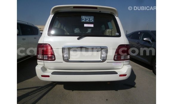 Buy Import Toyota Land Cruiser White Car in Import - Dubai in Bujumbura Buy Import Toyota Land Cruiser White Car in Import - Dubai in Bujumbura