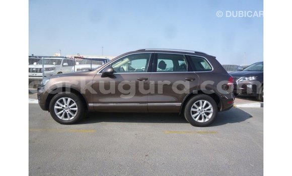 Acheter Import Voiture Volkswagen Touareg Marron à Import - Dubai, Bujumbura Acheter Import Voiture Volkswagen Touareg Marron à Import - Dubai, Bujumbura