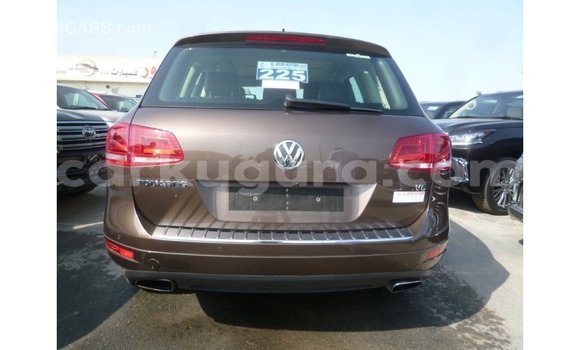 Acheter Import Voiture Volkswagen Touareg Marron à Import - Dubai, Bujumbura Acheter Import Voiture Volkswagen Touareg Marron à Import - Dubai, Bujumbura