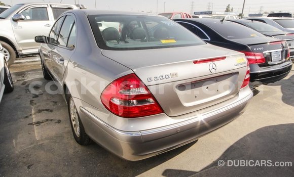 Nunua Imported Mercedes-Benz 200 Nyingine Gari ndani ya Import - Dubai nchini Bujumbura Nunua Imported Mercedes-Benz 200 Nyingine Gari ndani ya Import - Dubai nchini Bujumbura