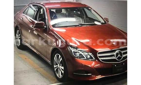 Buy Import Mercedes-Benz 190 Other Car in Import - Dubai in Bujumbura Buy Import Mercedes-Benz 190 Other Car in Import - Dubai in Bujumbura