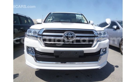Acheter Import Voiture Toyota Land Cruiser Blanc à Import - Dubai, Bujumbura Acheter Import Voiture Toyota Land Cruiser Blanc à Import - Dubai, Bujumbura