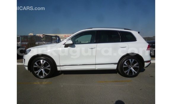 Buy Import Volkswagen Touareg White Car in Import - Dubai in Bujumbura Buy Import Volkswagen Touareg White Car in Import - Dubai in Bujumbura