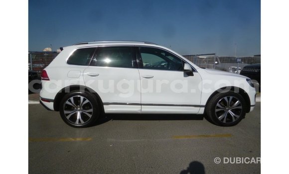 Buy Import Volkswagen Touareg White Car in Import - Dubai in Bujumbura Buy Import Volkswagen Touareg White Car in Import - Dubai in Bujumbura