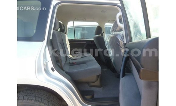 Buy Import Toyota Land Cruiser Other Car in Import - Dubai in Bujumbura Buy Import Toyota Land Cruiser Other Car in Import - Dubai in Bujumbura