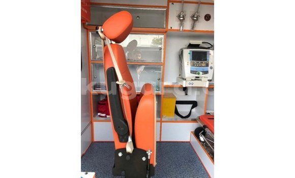 Nunua Imported Toyota Hiace Nyeupe Gari ndani ya Import - Dubai nchini Bujumbura Nunua Imported Toyota Hiace Nyeupe Gari ndani ya Import - Dubai nchini Bujumbura