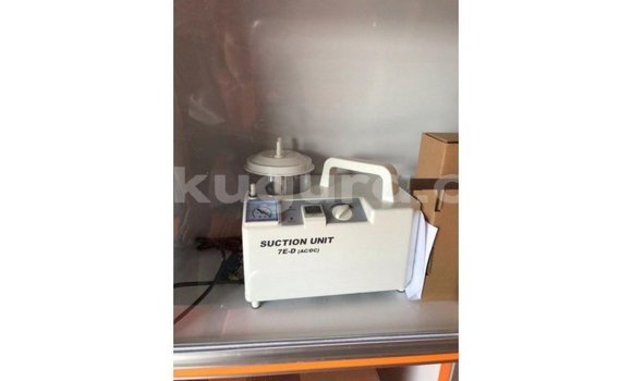 Nunua Imported Toyota Hiace Nyeupe Gari ndani ya Import - Dubai nchini Bujumbura Nunua Imported Toyota Hiace Nyeupe Gari ndani ya Import - Dubai nchini Bujumbura