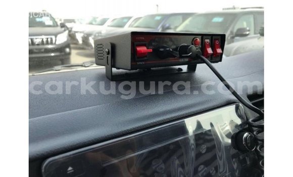 Nunua Imported Toyota Hiace Nyeupe Gari ndani ya Import - Dubai nchini Bujumbura Nunua Imported Toyota Hiace Nyeupe Gari ndani ya Import - Dubai nchini Bujumbura