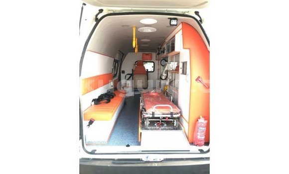 Buy Import Toyota Hiace White Car in Import - Dubai in Bujumbura Buy Import Toyota Hiace White Car in Import - Dubai in Bujumbura