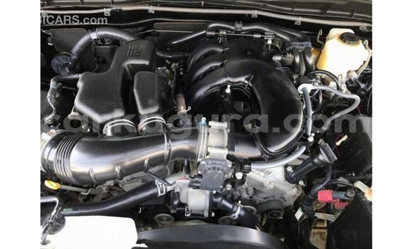 Acheter Import Voiture Toyota FJ Cruiser Noir à Import - Dubai, Bujumbura Acheter Import Voiture Toyota FJ Cruiser Noir à Import - Dubai, Bujumbura