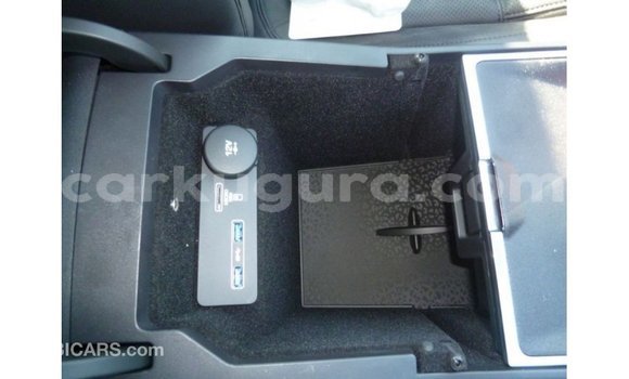 Acheter Import Voiture Jaguar E-Pace Rouge à Import - Dubai, Bujumbura Acheter Import Voiture Jaguar E-Pace Rouge à Import - Dubai, Bujumbura