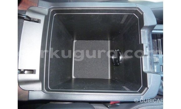 Acheter Import Voiture Toyota Prado Blanc à Import - Dubai, Bujumbura Acheter Import Voiture Toyota Prado Blanc à Import - Dubai, Bujumbura