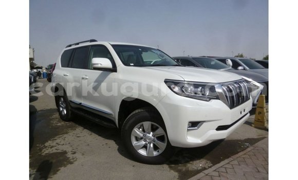 Acheter Import Voiture Toyota Prado Blanc à Import - Dubai, Bujumbura Acheter Import Voiture Toyota Prado Blanc à Import - Dubai, Bujumbura