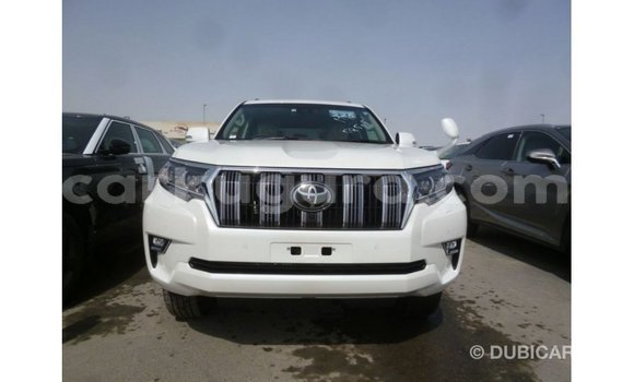 Acheter Import Voiture Toyota Prado Blanc à Import - Dubai, Bujumbura Acheter Import Voiture Toyota Prado Blanc à Import - Dubai, Bujumbura