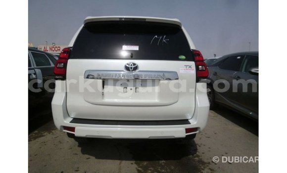 Acheter Import Voiture Toyota Prado Blanc à Import - Dubai, Bujumbura Acheter Import Voiture Toyota Prado Blanc à Import - Dubai, Bujumbura