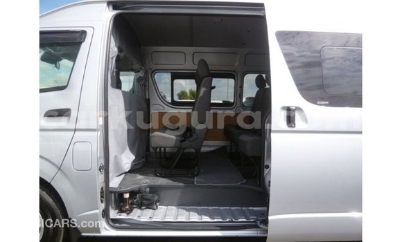 Nunua Imported Toyota Hiace Nyingine Gari ndani ya Import - Dubai nchini Bujumbura Nunua Imported Toyota Hiace Nyingine Gari ndani ya Import - Dubai nchini Bujumbura