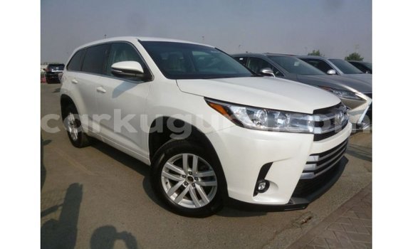 Acheter Import Voiture Toyota Kluger Blanc à Import - Dubai, Bujumbura Acheter Import Voiture Toyota Kluger Blanc à Import - Dubai, Bujumbura