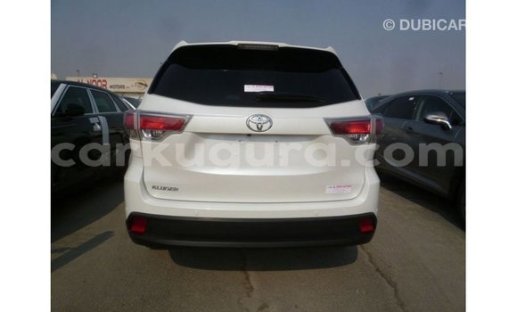 Acheter Import Voiture Toyota Kluger Blanc à Import - Dubai, Bujumbura Acheter Import Voiture Toyota Kluger Blanc à Import - Dubai, Bujumbura