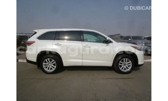 Acheter Import Voiture Toyota Kluger Blanc à Import - Dubai, Bujumbura Acheter Import Voiture Toyota Kluger Blanc à Import - Dubai, Bujumbura