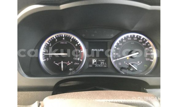 Acheter Import Voiture Toyota Kluger Blanc à Import - Dubai, Bujumbura Acheter Import Voiture Toyota Kluger Blanc à Import - Dubai, Bujumbura