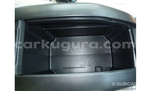 Acheter Import Voiture Toyota Kluger Blanc à Import - Dubai, Bujumbura Acheter Import Voiture Toyota Kluger Blanc à Import - Dubai, Bujumbura