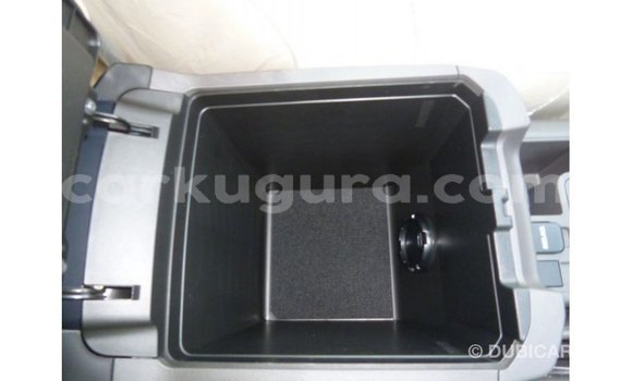 Acheter Import Voiture Toyota Prado Blanc à Import - Dubai, Bujumbura Acheter Import Voiture Toyota Prado Blanc à Import - Dubai, Bujumbura