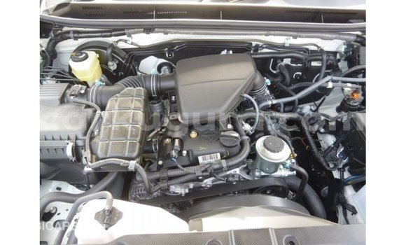 Nunua Imported Toyota Prado Nyeupe Gari ndani ya Import - Dubai nchini Bujumbura Nunua Imported Toyota Prado Nyeupe Gari ndani ya Import - Dubai nchini Bujumbura