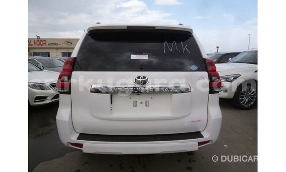 Nunua Imported Toyota Prado Nyeupe Gari ndani ya Import - Dubai nchini Bujumbura Nunua Imported Toyota Prado Nyeupe Gari ndani ya Import - Dubai nchini Bujumbura