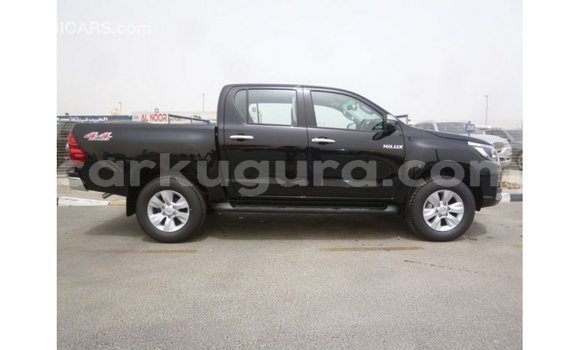 Acheter Import Voiture Toyota Hilux Noir à Import - Dubai, Bujumbura Acheter Import Voiture Toyota Hilux Noir à Import - Dubai, Bujumbura