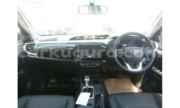 Acheter Import Voiture Toyota Hilux Noir à Import - Dubai, Bujumbura Acheter Import Voiture Toyota Hilux Noir à Import - Dubai, Bujumbura