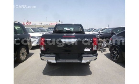 Acheter Import Voiture Toyota Hilux Noir à Import - Dubai, Bujumbura Acheter Import Voiture Toyota Hilux Noir à Import - Dubai, Bujumbura