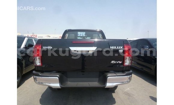 Acheter Import Voiture Toyota Hilux Noir à Import - Dubai, Bujumbura Acheter Import Voiture Toyota Hilux Noir à Import - Dubai, Bujumbura