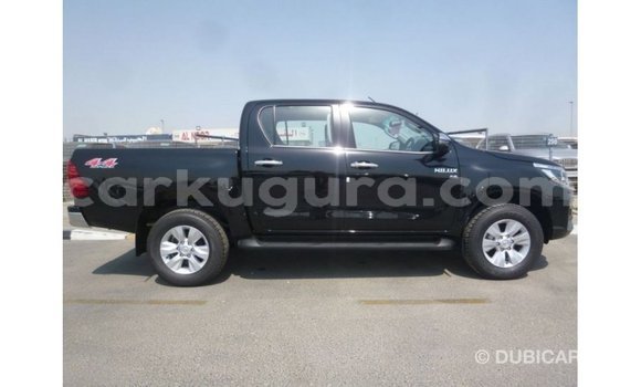 Nunua Imported Toyota Hilux Nyeusi Gari ndani ya Import - Dubai nchini Bujumbura Nunua Imported Toyota Hilux Nyeusi Gari ndani ya Import - Dubai nchini Bujumbura