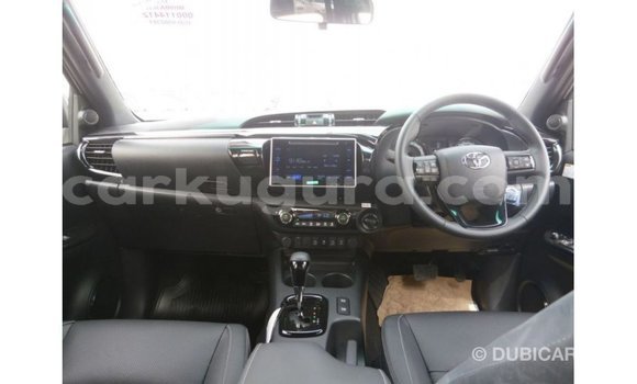 Nunua Imported Toyota Hilux Nyeupe Gari ndani ya Import - Dubai nchini Bujumbura Nunua Imported Toyota Hilux Nyeupe Gari ndani ya Import - Dubai nchini Bujumbura