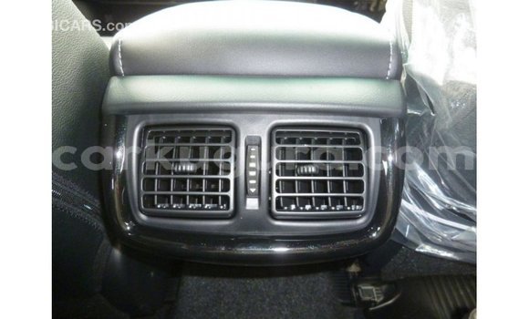 Nunua Imported Toyota Hilux Nyeupe Gari ndani ya Import - Dubai nchini Bujumbura Nunua Imported Toyota Hilux Nyeupe Gari ndani ya Import - Dubai nchini Bujumbura